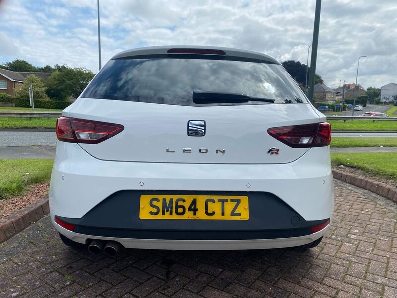 SEAT LEON