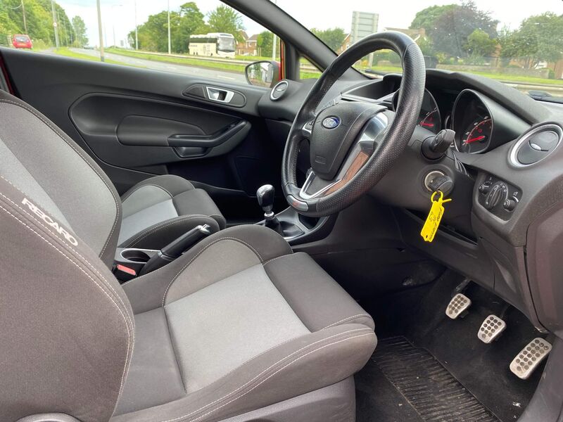FORD FIESTA