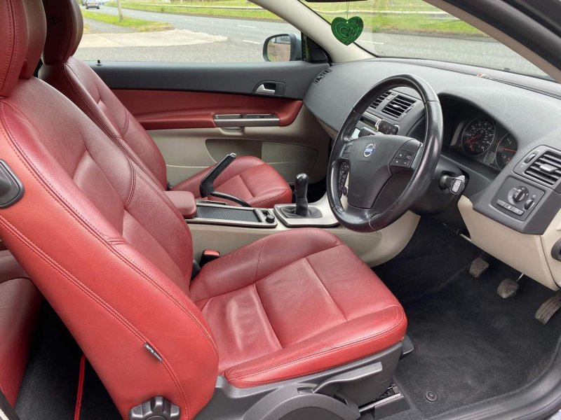 VOLVO C30