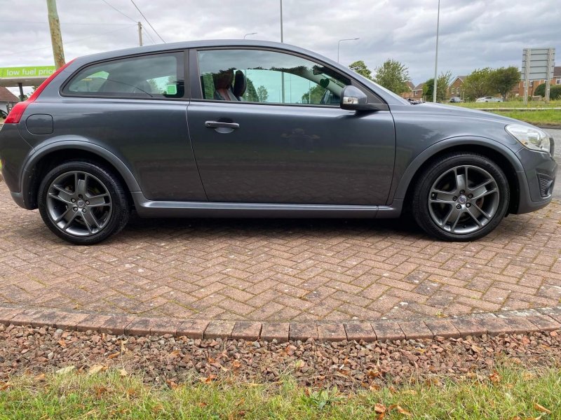 VOLVO C30