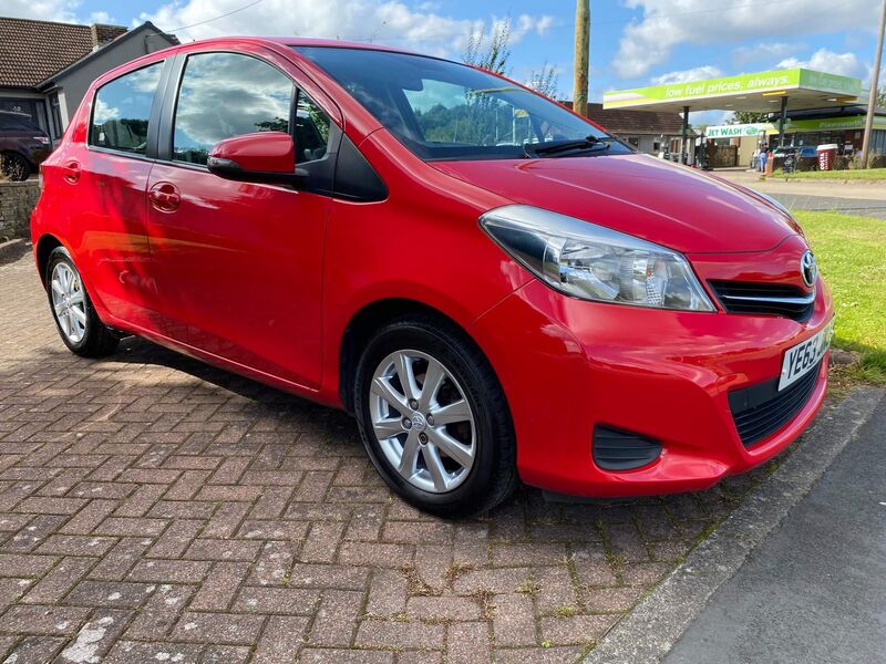 TOYOTA YARIS