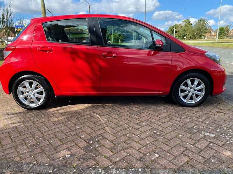 TOYOTA YARIS