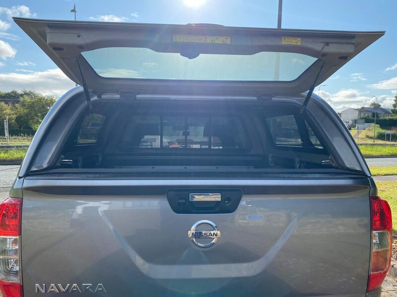 NISSAN NAVARA