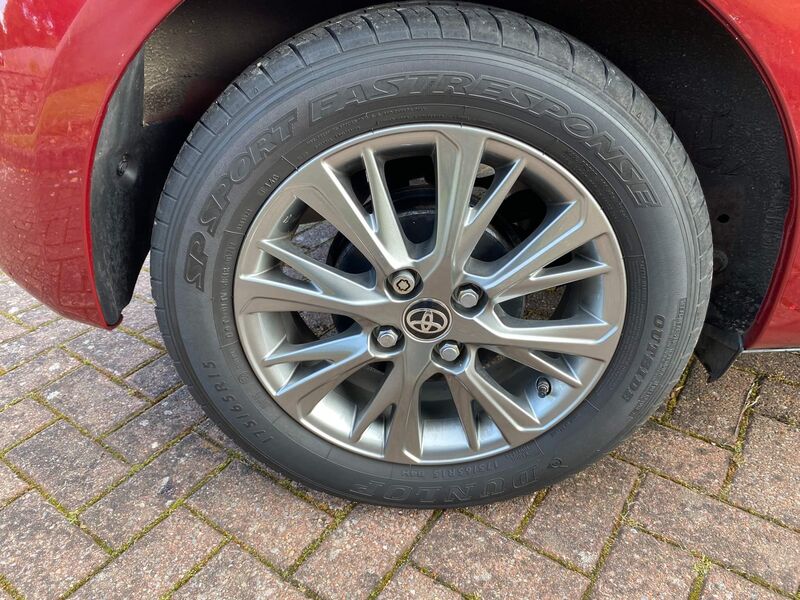 TOYOTA YARIS