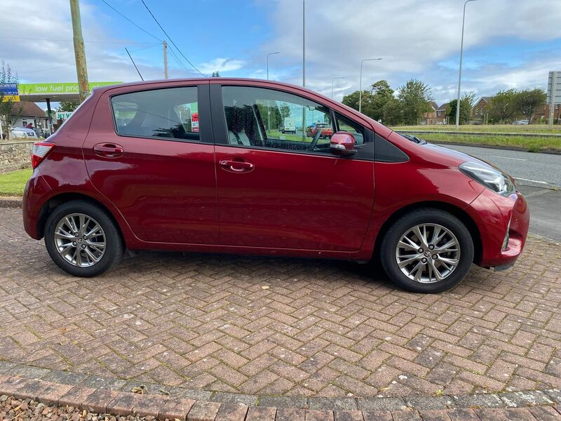 TOYOTA YARIS