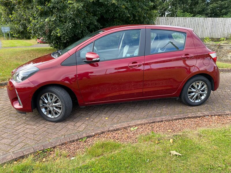 TOYOTA YARIS