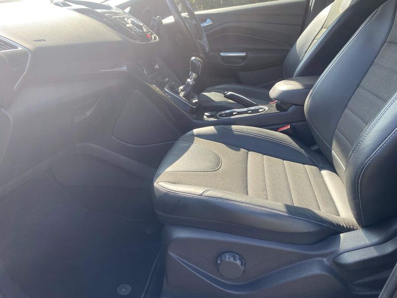 FORD KUGA