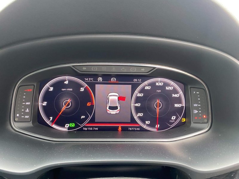 SEAT LEON
