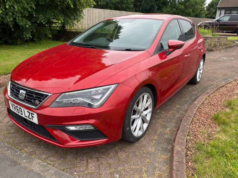 SEAT LEON