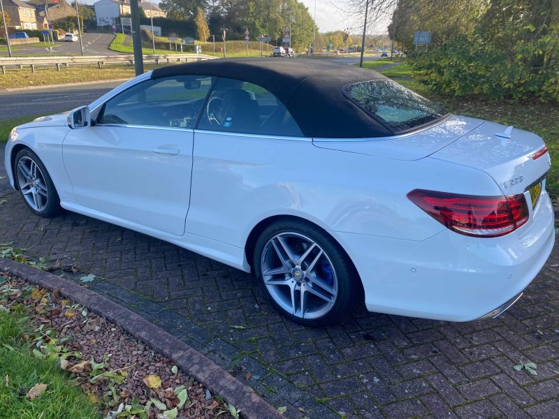 MERCEDES-BENZ E CLASS