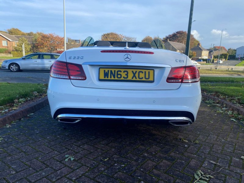 MERCEDES-BENZ E CLASS