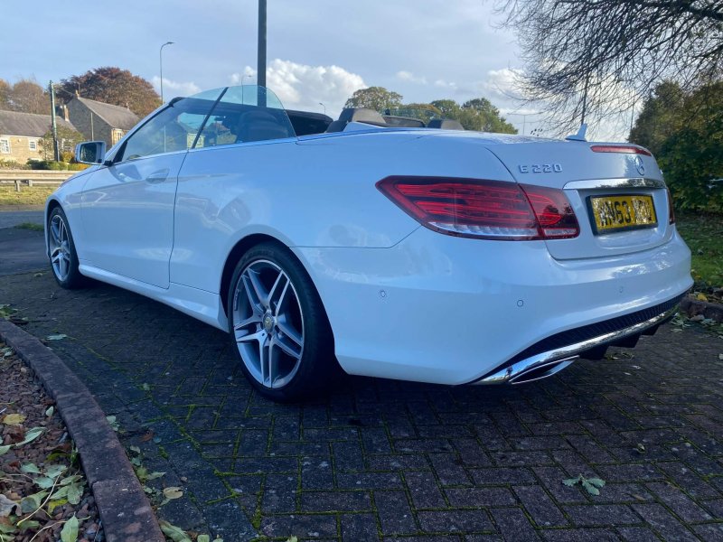 MERCEDES-BENZ E CLASS