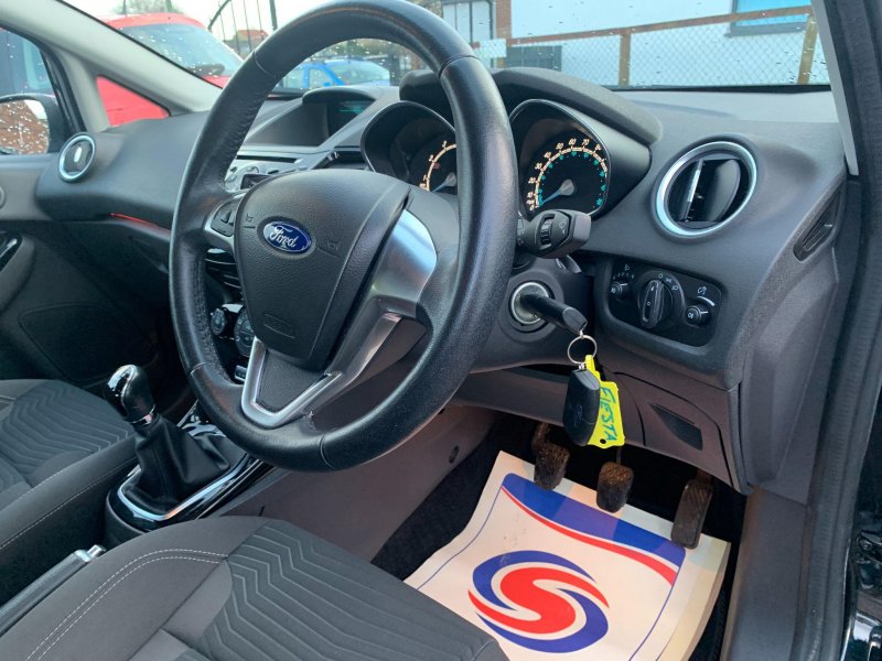 FORD FIESTA