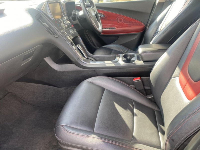 VAUXHALL AMPERA