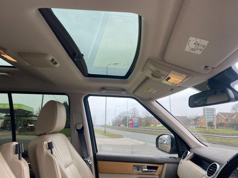 LAND ROVER DISCOVERY 4