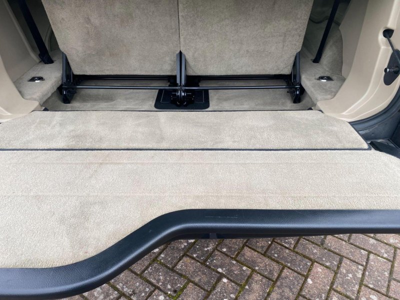 LAND ROVER DISCOVERY 4