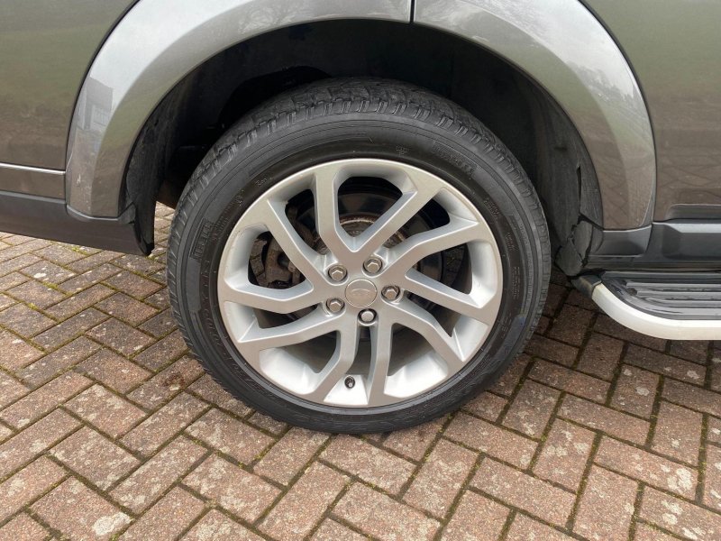 LAND ROVER DISCOVERY 4