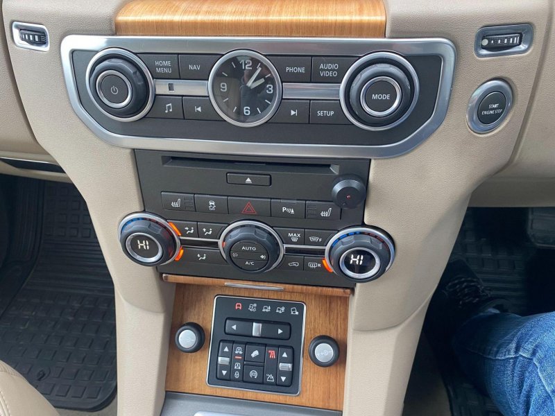 LAND ROVER DISCOVERY 4