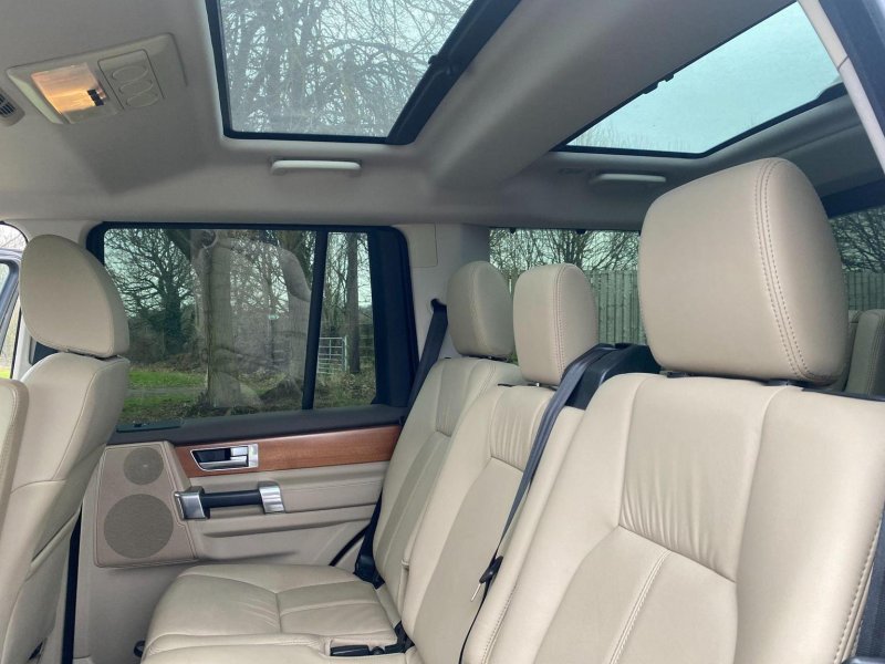 LAND ROVER DISCOVERY 4