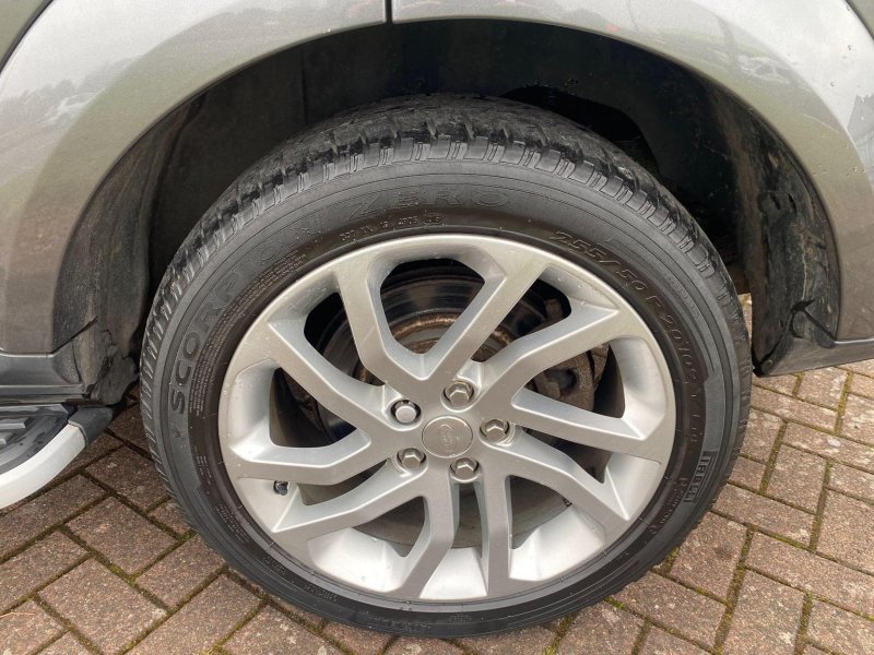LAND ROVER DISCOVERY 4