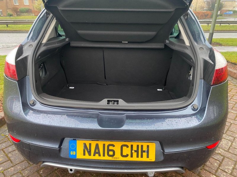 RENAULT MEGANE