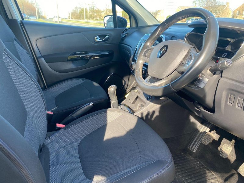 RENAULT CAPTUR