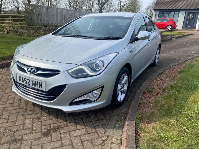 HYUNDAI I40