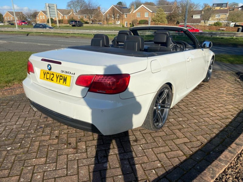 BMW 3 SERIES