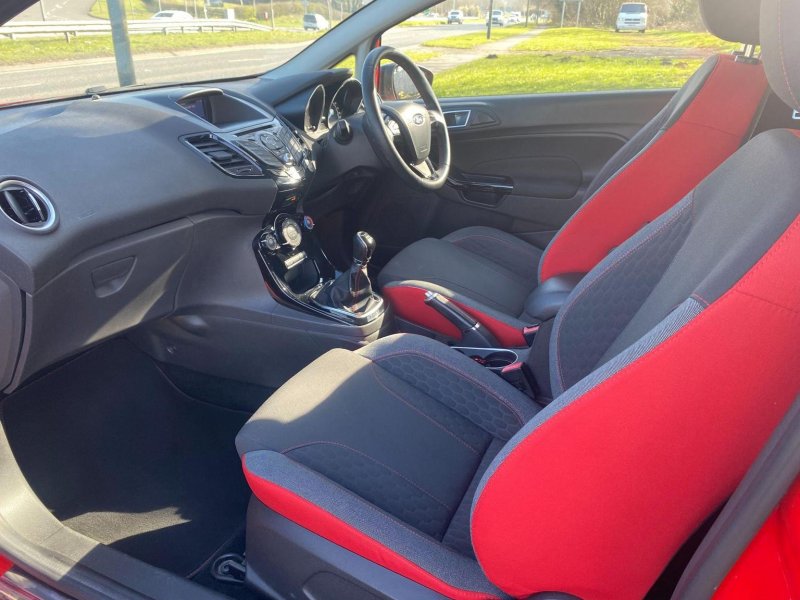 FORD FIESTA