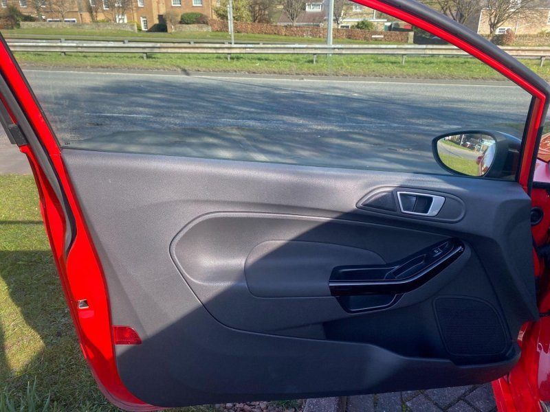 FORD FIESTA