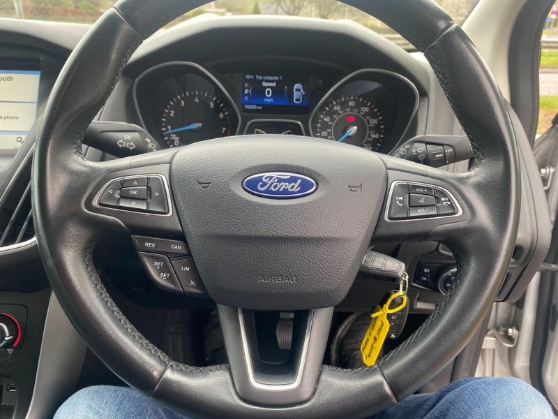 FORD FOCUS