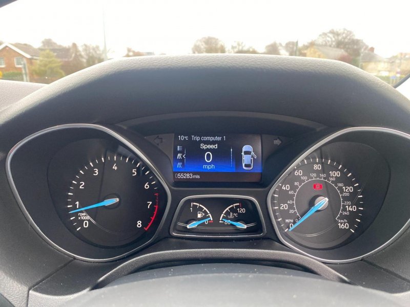 FORD FOCUS