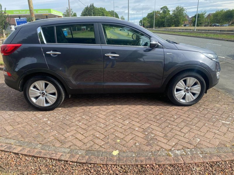 KIA SPORTAGE