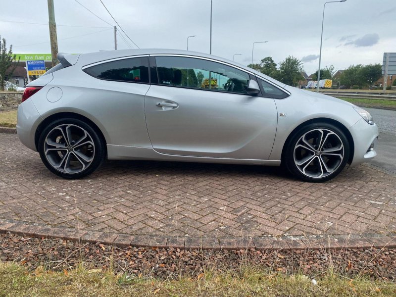 VAUXHALL ASTRA GTC